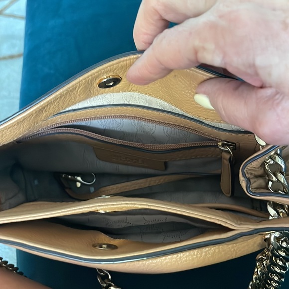 Camel color Michael kors bag - Picture 8 of 8